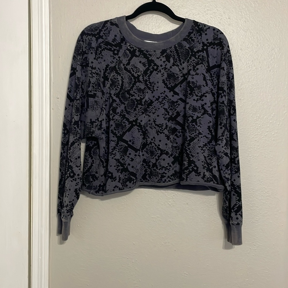 Cropped sweatshirt